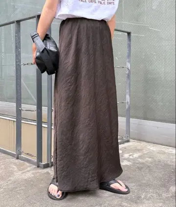 스타일업 새틴 스커트