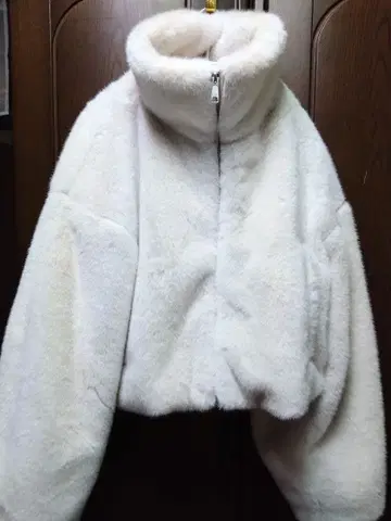 alma design 인조 모피 숏 기장 블루종