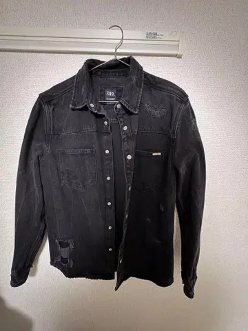 ZARA 블랙 데님 자켓 데미지 가공