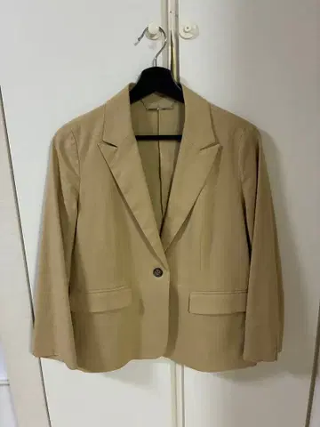 베이지 테일러드 자켓