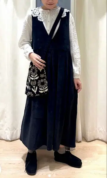 앞뒤 착용 컷 벨로아 민소매 원피스/사만사 모스모스