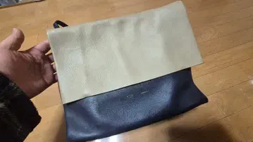 블랙과 베이지 토트백