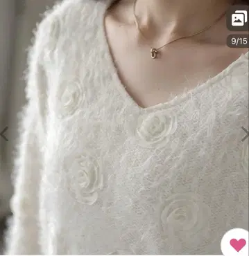 슈가 비스켓 [ 미사용 ] 샤기 니트 로즈 모티브 V넥