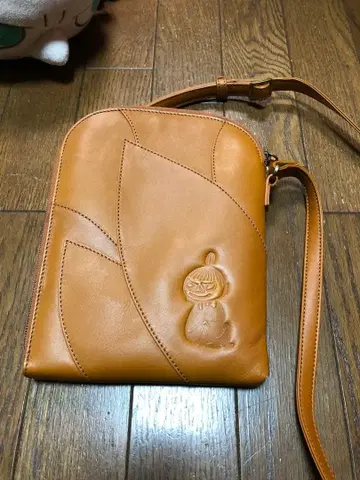 리틀 미이 엠보 고급 내추럴 가죽 미니백