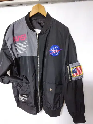 NASA 플라이트 자켓 블랙
