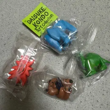 DAISUKE KONDO 아트 컬렉션 마스코트 피규어 4개