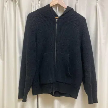 AZE KNIT CROPPED HOODIE