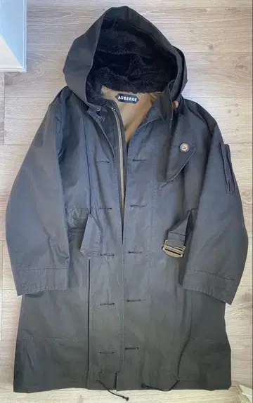 AUBERGE / LANCASTER 후디드 후드티 38