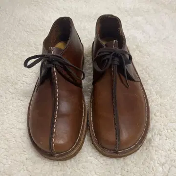 클락스 데저트 부츠