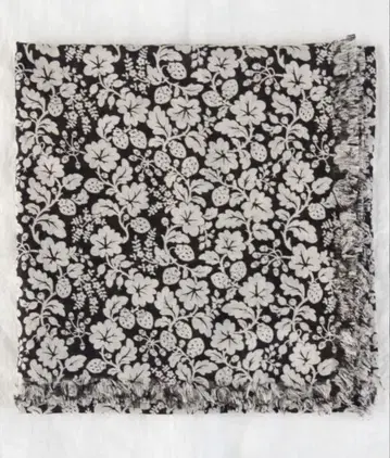 [ 새상품 ] R&D.M.Co- 올드맨즈 테일러 와일드베리 거즈 숄