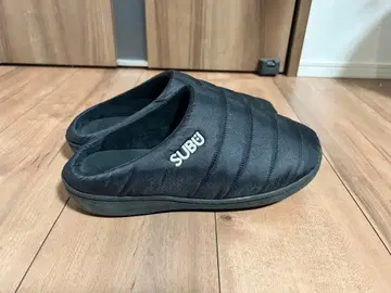 SUBU 블랙 퀼팅 슬리퍼