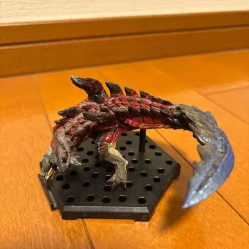 디노발드 CFB 스탠다드 모델 피규어