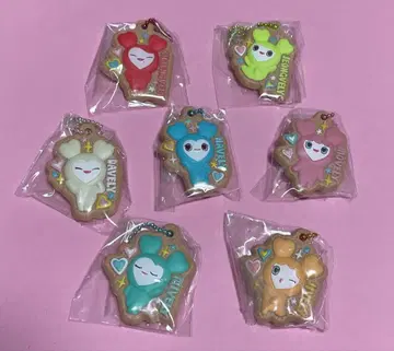 TWICE LOVELYS 비스킷 & 참