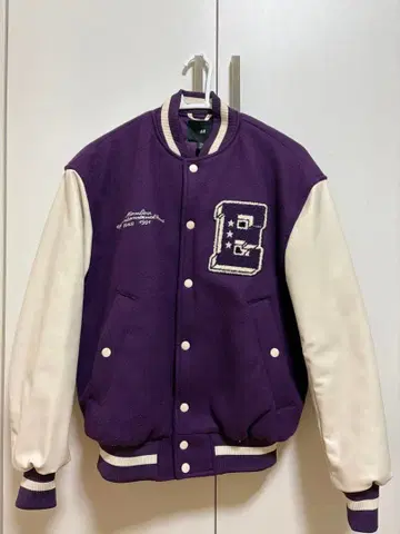 바시티 자켓 퍼플