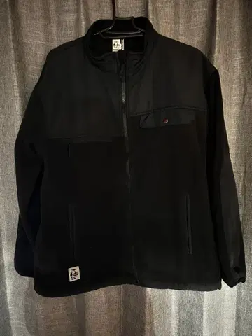 참스 chums 플리스