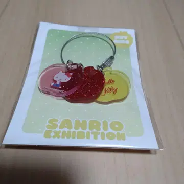 산리오전 헬로키티 아크릴 키링 3단 키링 사과