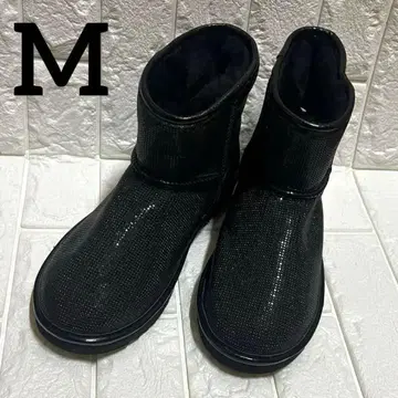 [ 새상품급 ] 앙코키뉴 숏부츠 M 사이즈 반짝반짝 어그 부츠 보아