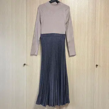 새상품급 안데뮤 플리츠 원피스