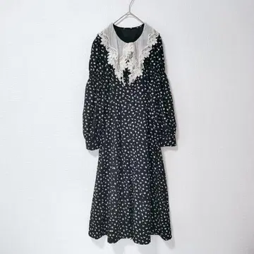 새상품급 jouetie 웬즈데이 WEDNESDAY 콜라보 원피스