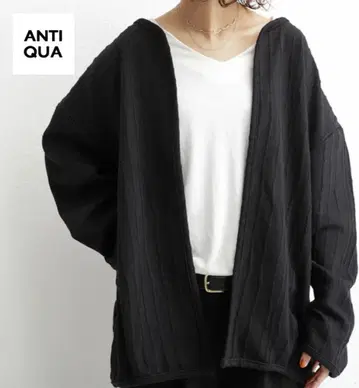 [새상품] 택 포함 antiqua 입체 패턴 가디건 겉옷 블랙