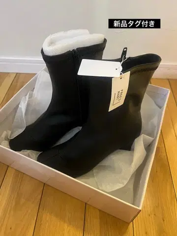 [택 포함 새상품] 프리즈마트 여성용 숏부츠 블랙 23cm