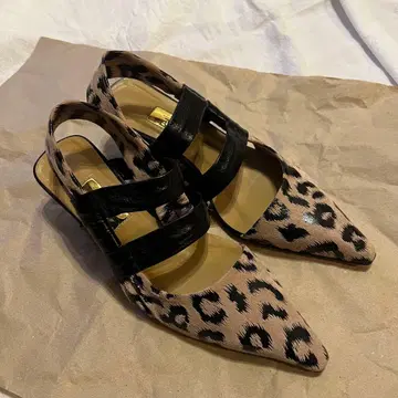 Letaron GRISE 레오파드 무늬 스틸레토 펌프스