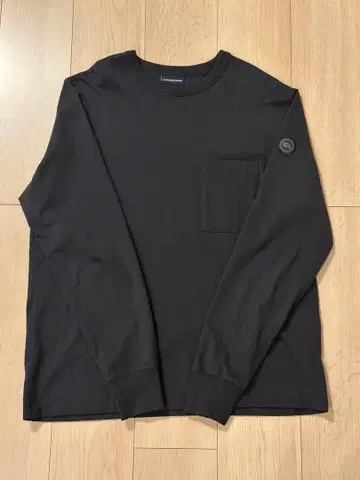 CANADA GOOSE 블랙 긴팔 T셔츠