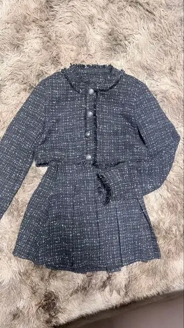 블랙 트위드 테일러드 자켓