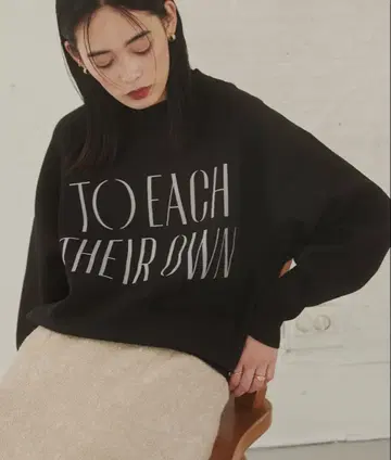 블랙 오버 사이즈 스웨터