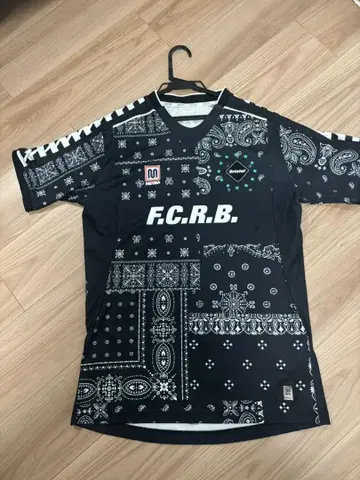 FCRB MEYBA 콜라보 게임 셔츠 사이즈 L 새상품급 페이즐리