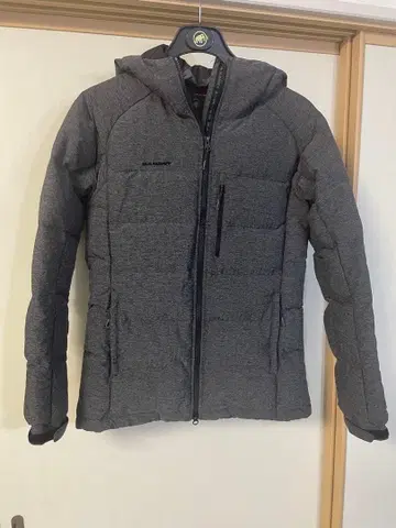 마무트 세락 인 후디드 아시아 L 사이즈 여성용 그레이 컨디션 최상