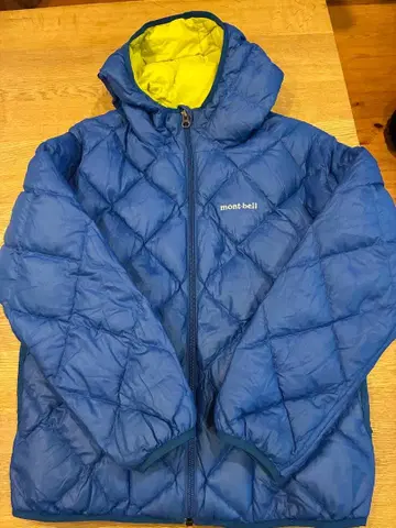 연말 세일!!몽벨 후드 부착 다운 자켓 파랑