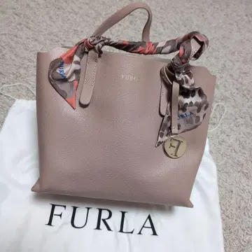 FURLA 훌라 핸드백 스카프 포함 새상품급