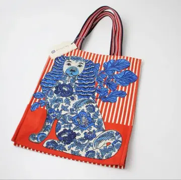 이누이트투슈 세로형 애니멀 프린트 토트백 정가 12,320엔