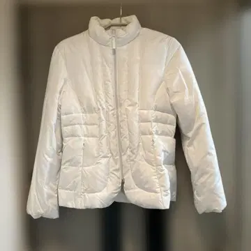 라르트라모다 다운 자켓 화이트 M 미사용 새상품