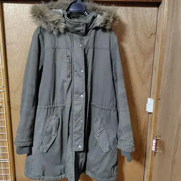 후드 부착 올리브 그린 모즈 코트