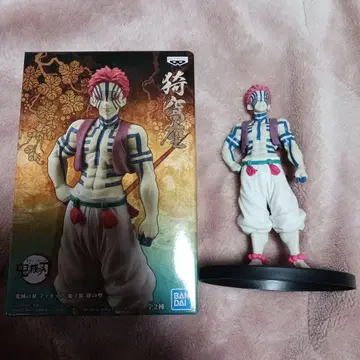 귀멸의 칼날 귀노장 아카자 프라이스 피규어