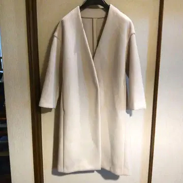 베이지 노카라 롱 코트