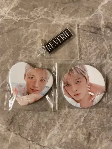 재중 RE:VERIE 참 1개 캔뱃지 2개 가챠