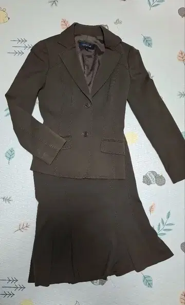 EPOCA 브라운 울 수트 상하의 세트 40