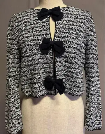 M's GRACY 블랙 화이트 트위드 리본 긴팔 가디건 사이즈 40