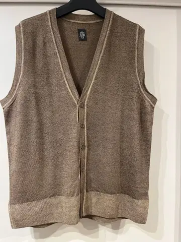 eleventy 브라운 베스트