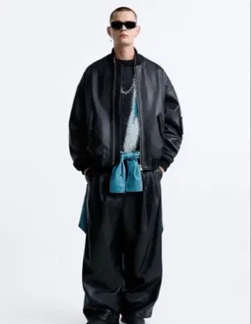 ZARA MAISON SPECIAL 레더 봄버 자켓