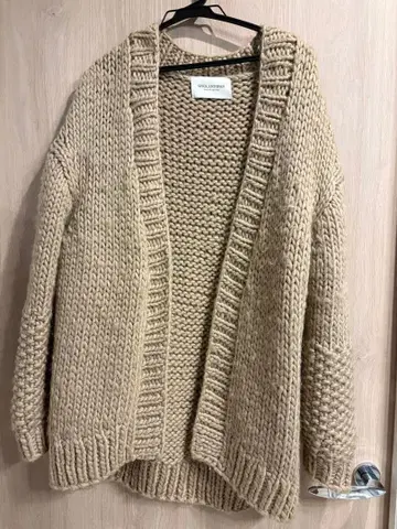 [Spick & Span] 베이지 두꺼운 원단 가디건 벌룬 슬리브