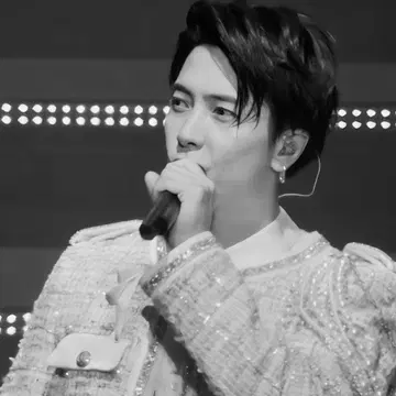 nobu Ikeguchi PIERCE NO.810 야마시타 토모히사 착용