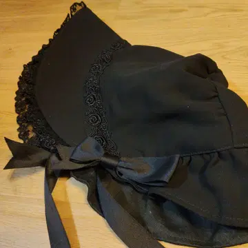 모와티에 보닛 블랙