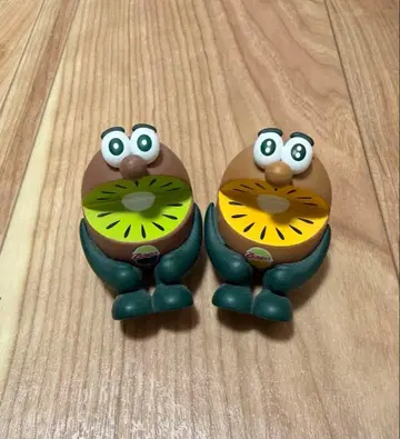 키위 브라더스 피규어 2체 세트