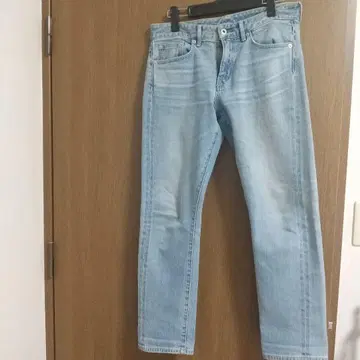 라이트 블루 스트레이트 데님 SHIPS