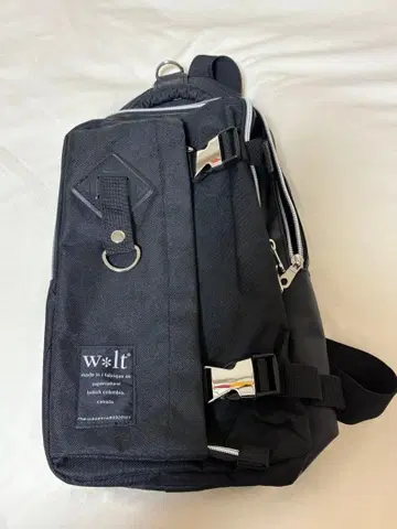 Walt(월트) 바디백 사선 숄더백 블랙