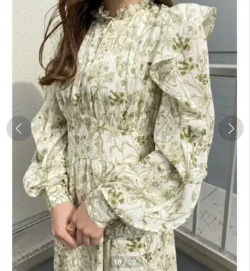 SLY 조젯트 프릴 원피스 아이보리